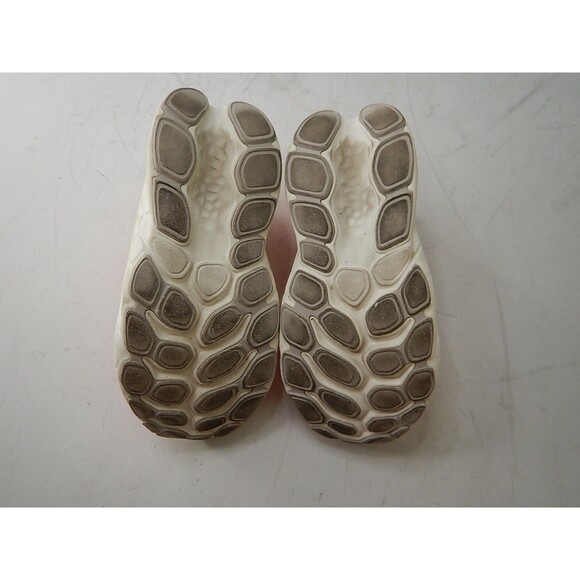 New Balance Women's  Running Shoe - Picture 4 of 6